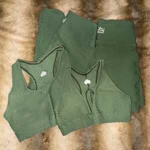 Booty by Brabants croco set in Sage